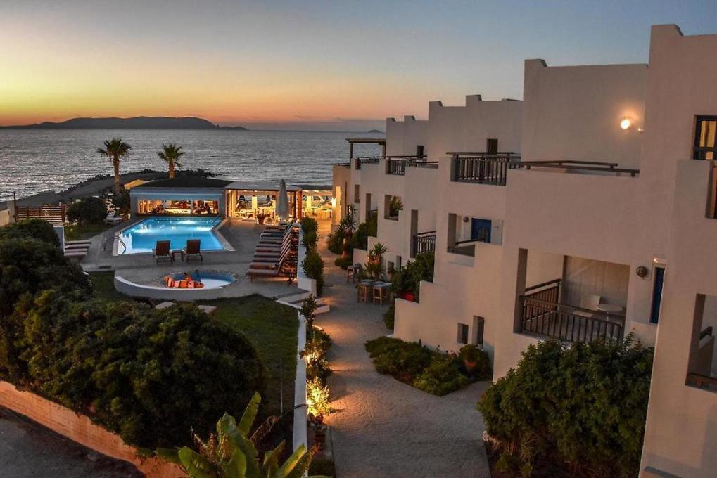 Yria Beach Hotel Kokkini Hani Экстерьер фото